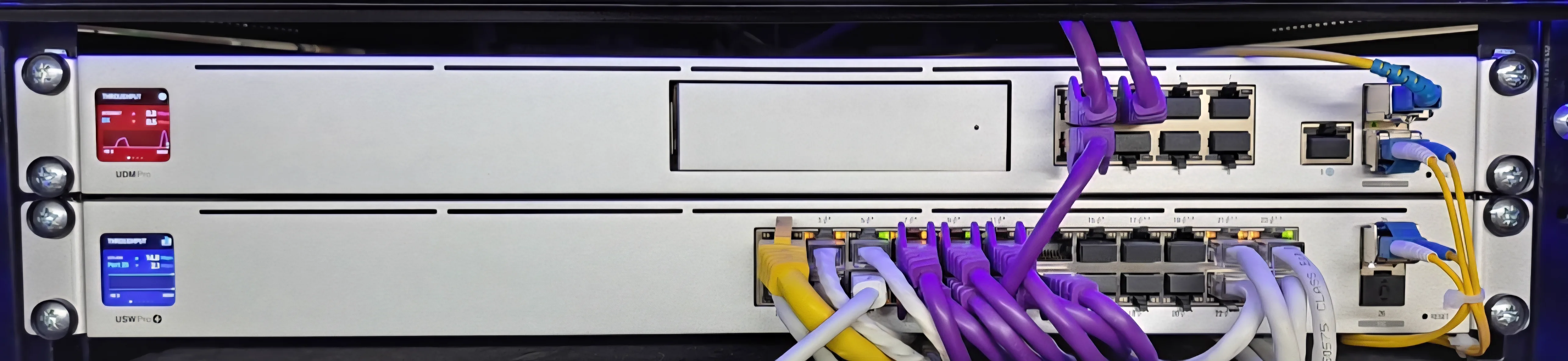 Netwerkapparatuur en bekabeling voor WiFi optimalisatie